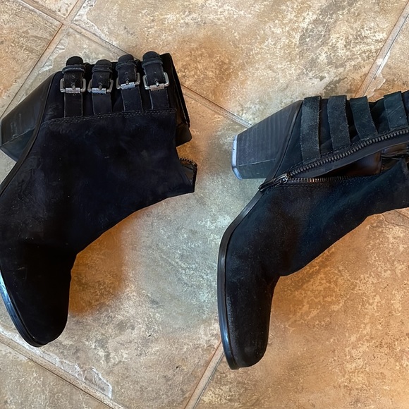 Sam Edelman short boots. - Picture 2 of 3